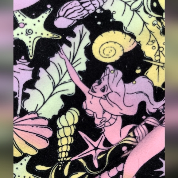 Disney Torrid shorts Little Mermaid - Picture 2 of 3